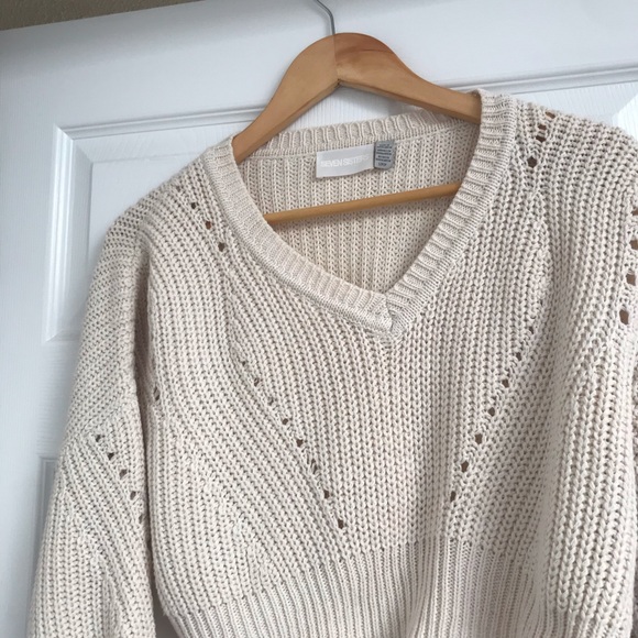 Seven Sisters Crop Top Sweater - Picture 2 of 7